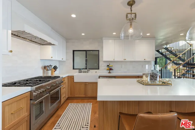 $3,150,000 | 3304 Seaclaire Drive, Rancho Palos Verdes, CA 90275