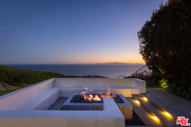 $3,150,000 | 3304 Seaclaire Drive, Rancho Palos Verdes, CA 90275