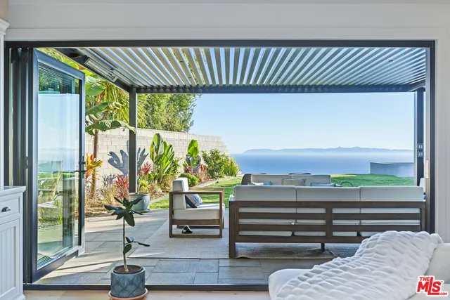 $3,150,000 | 3304 Seaclaire Drive, Rancho Palos Verdes, CA 90275