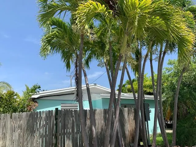 $525,000 | 31525 Ave A, Big Pine Key, FL 33043