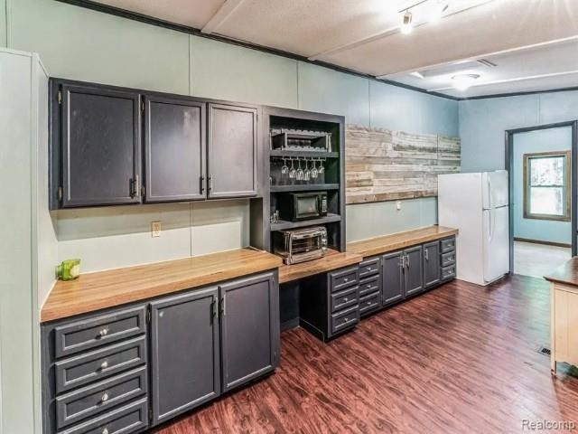 60 Ritchie Road Gladwin, MI 48624 - Photo 15 of 25