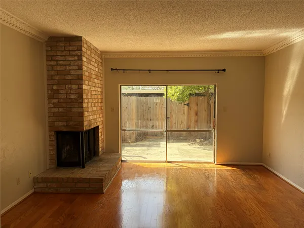 $2,450 | 3737 Wakeforest Avenue, Houston, TX 77098