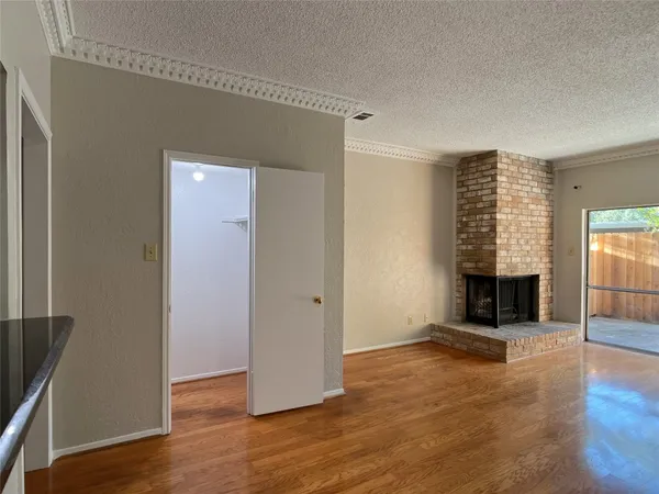 $2,450 | 3737 Wakeforest Avenue, Houston, TX 77098