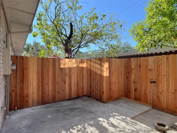 $2,450 | 3737 Wakeforest Avenue, Houston, TX 77098