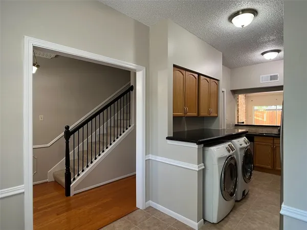 $2,450 | 3737 Wakeforest Avenue, Houston, TX 77098