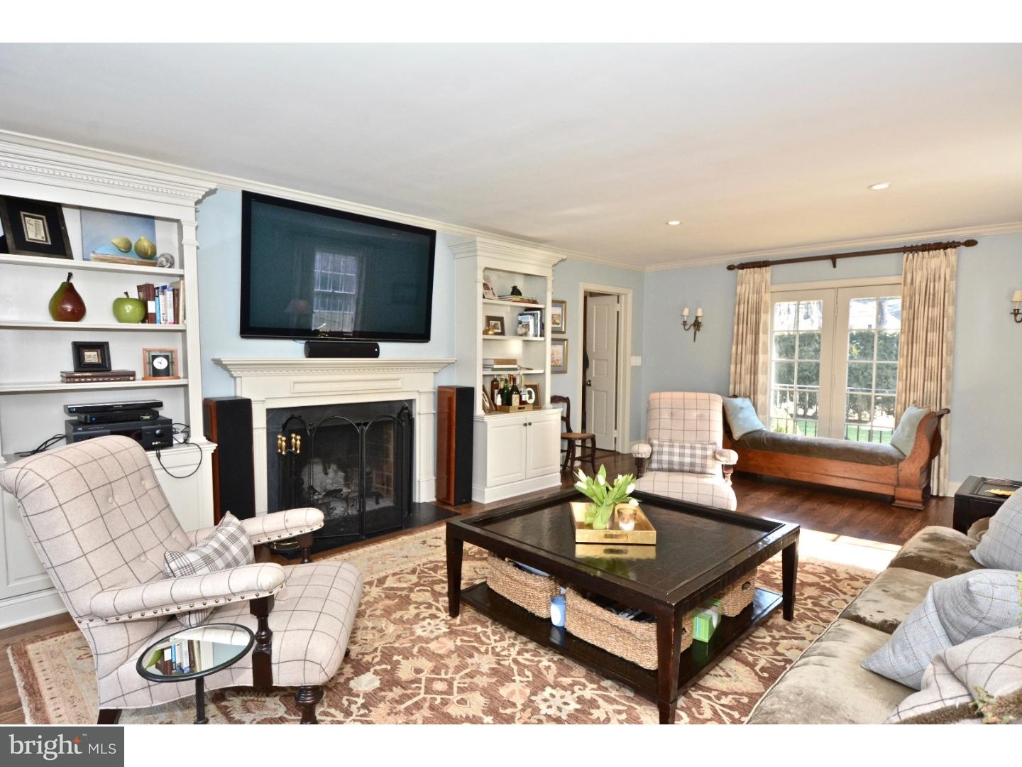 72 Elm Road Princeton, NJ 08540 - Photo 10 of 25 Living Room