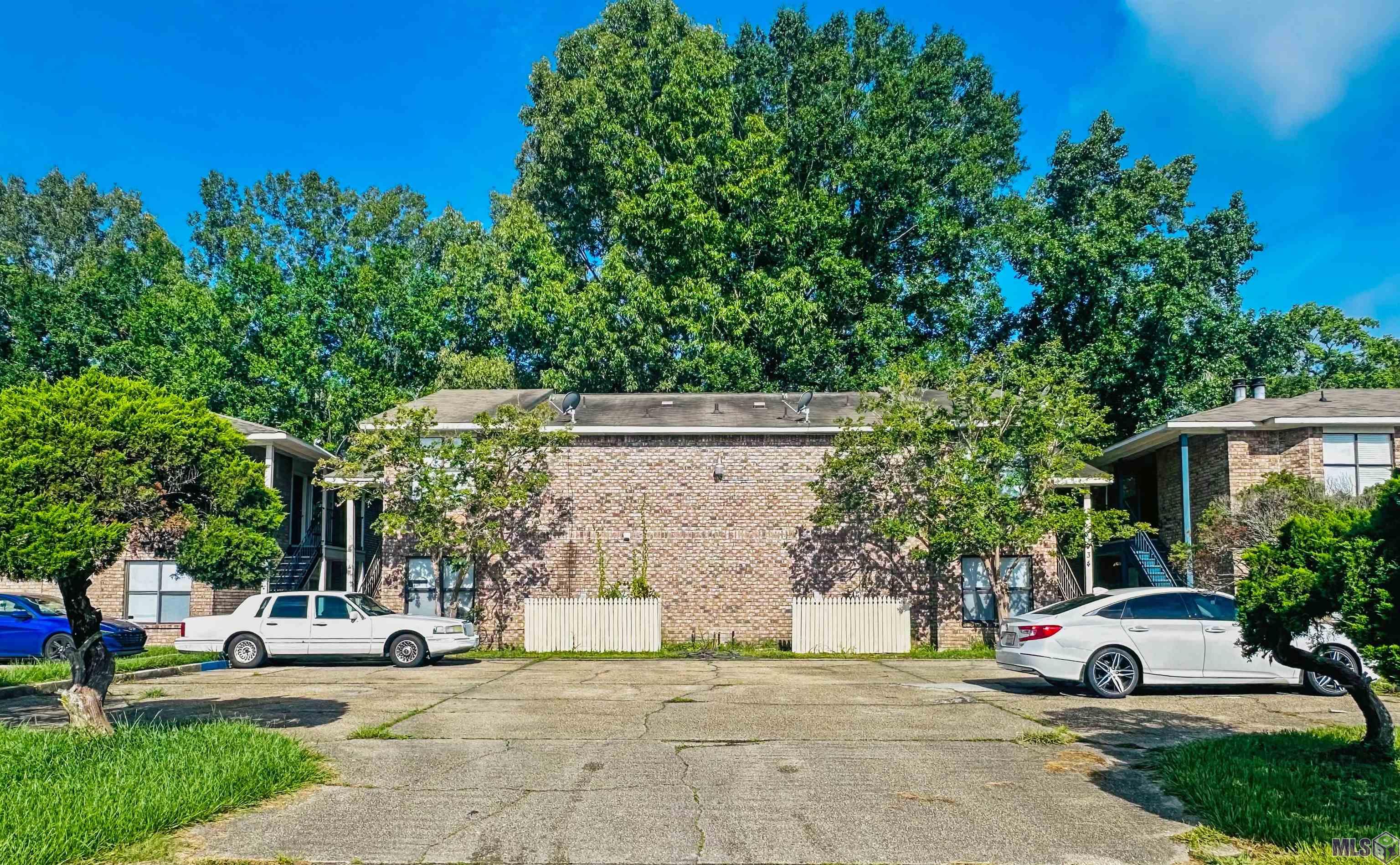 934 Hammond Manor Drive Baton Rouge, LA 70816 - Photo 2 of 16