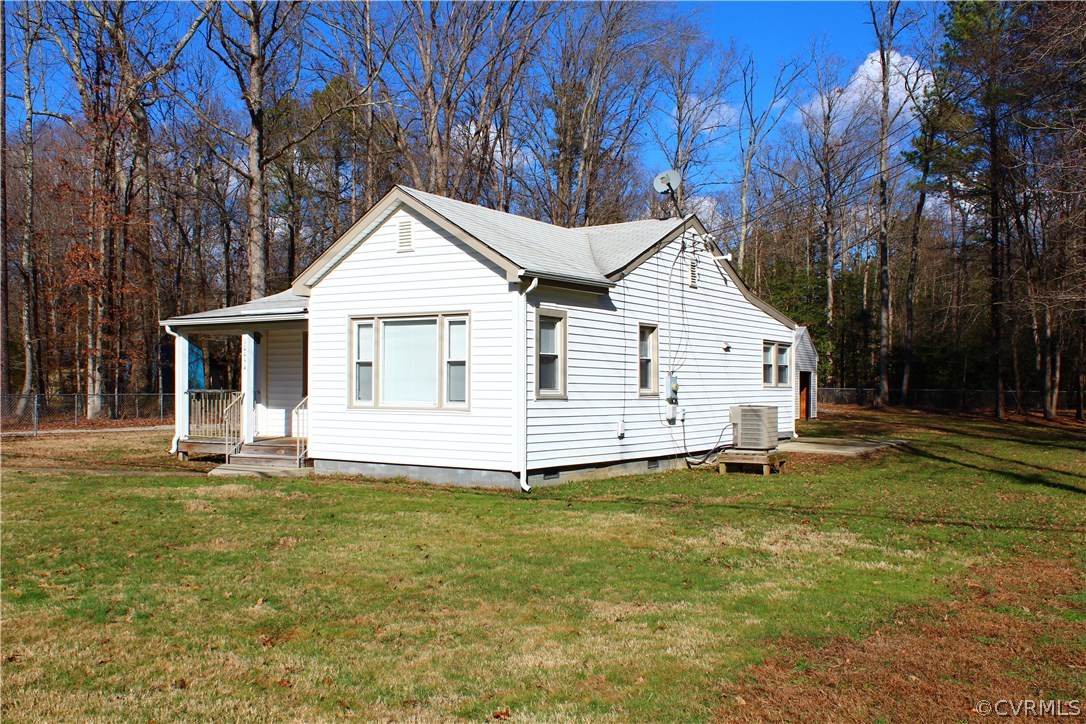 10454 Ashcake Road Ashland, VA 23005 - Photo 2 of 16 Gallery Image 2