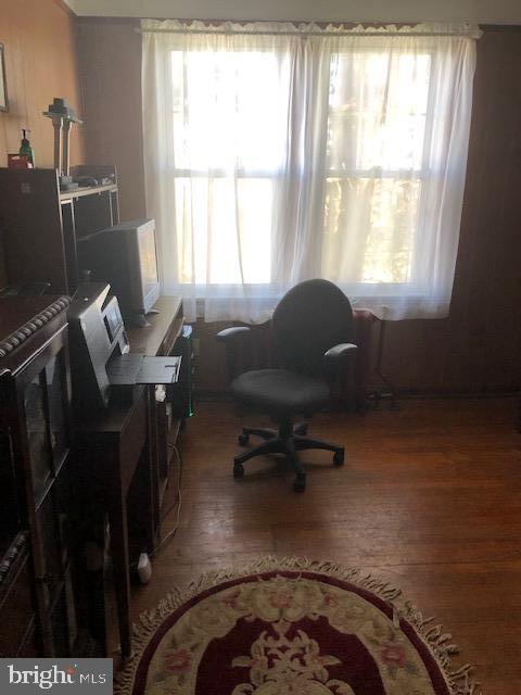 3041 Concord Road Aston, PA 19014 - Photo 14 of 15 a workspace with furniture and a window
