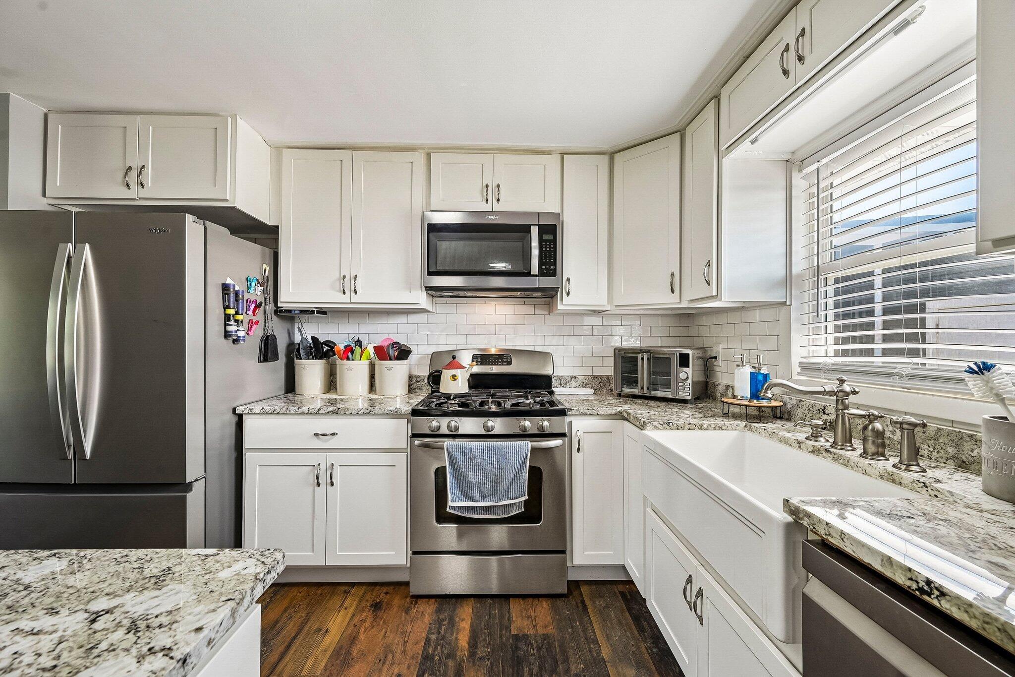 8103 York Road Southwest Pataskala, OH 43062 - Photo 23 of 92 Kitchen