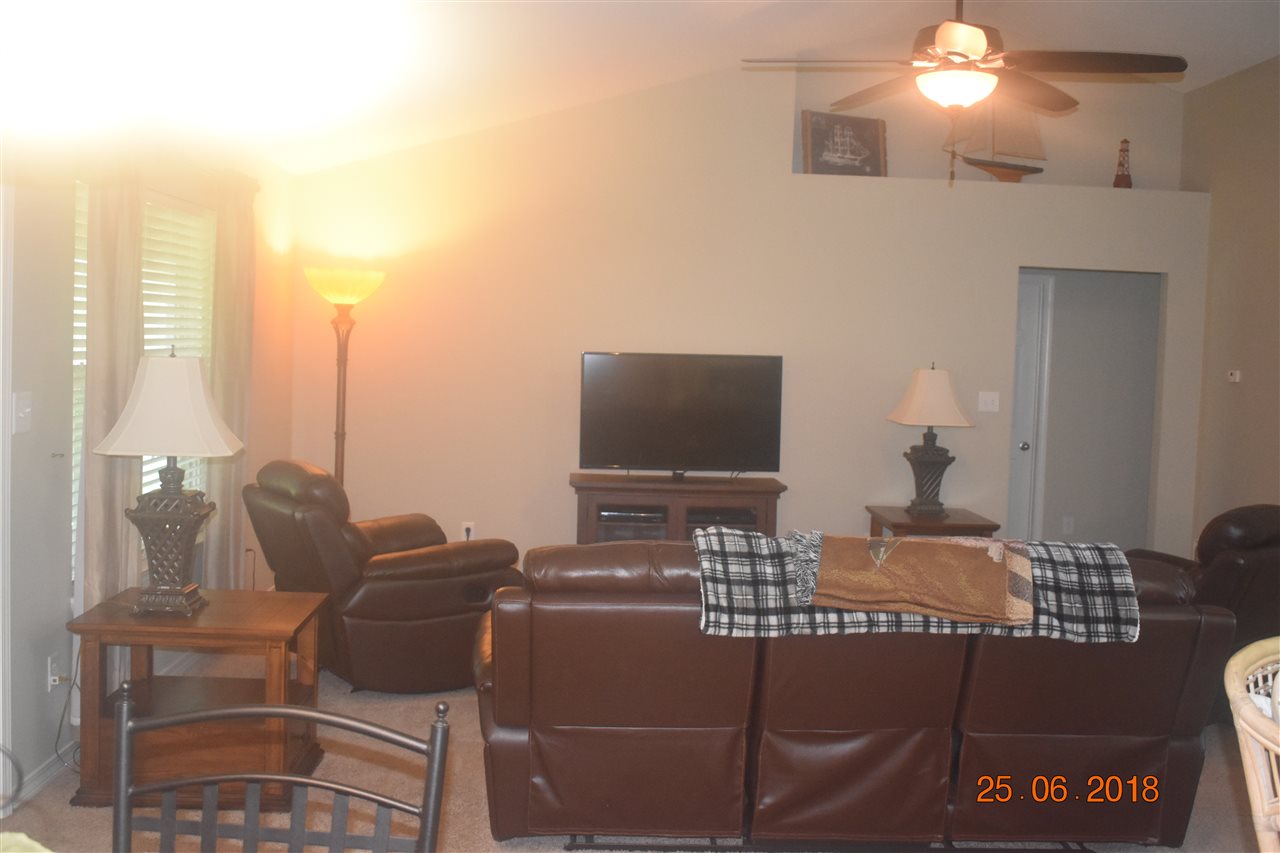 314 Monteith Oaks Drive Foley, AL 36535 - Photo 7 of 31 livingroom