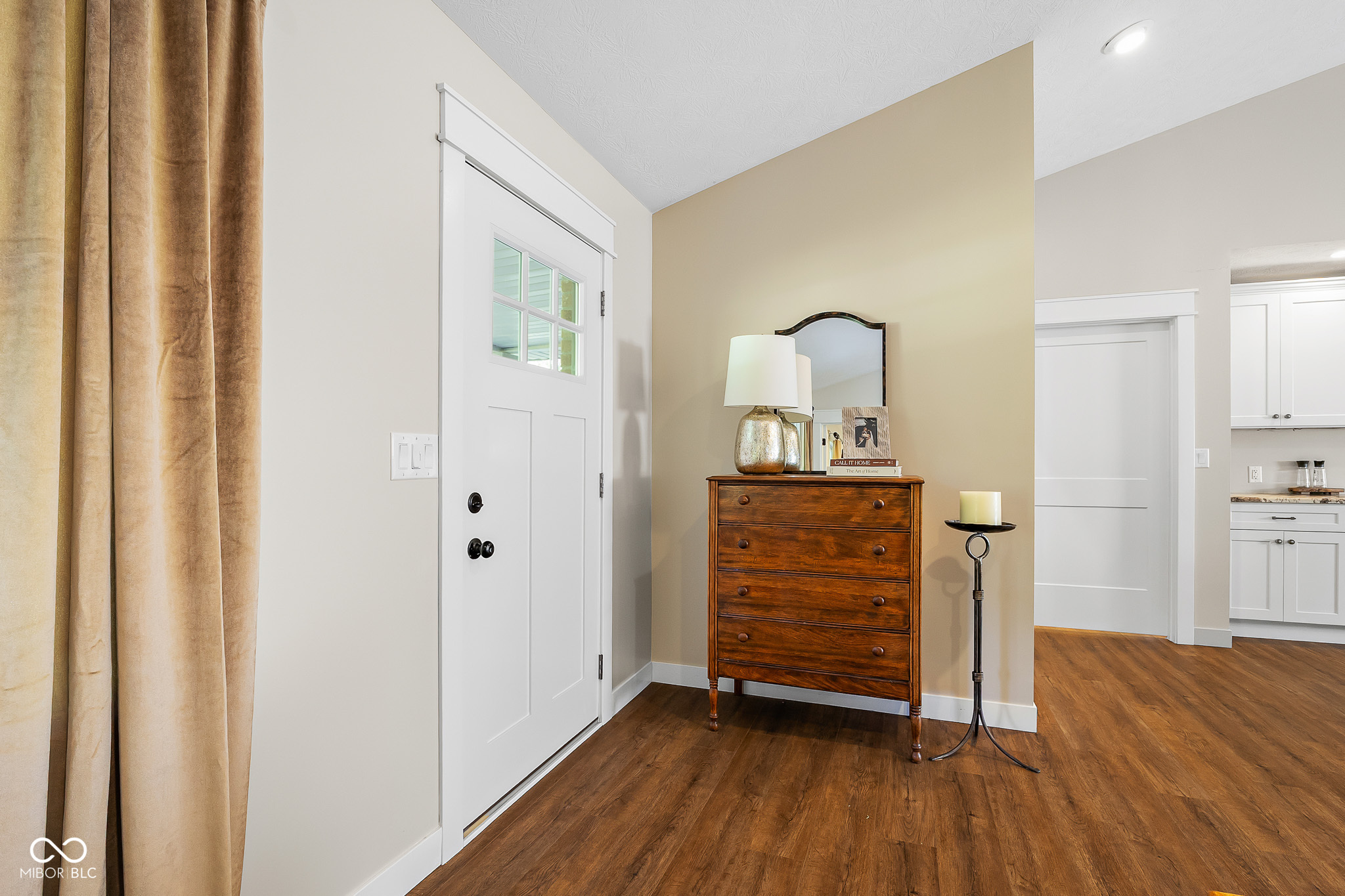 912 Nelson Ridge Road Columbus, IN 47201 - Photo 2 of 70 Gallery Image 2