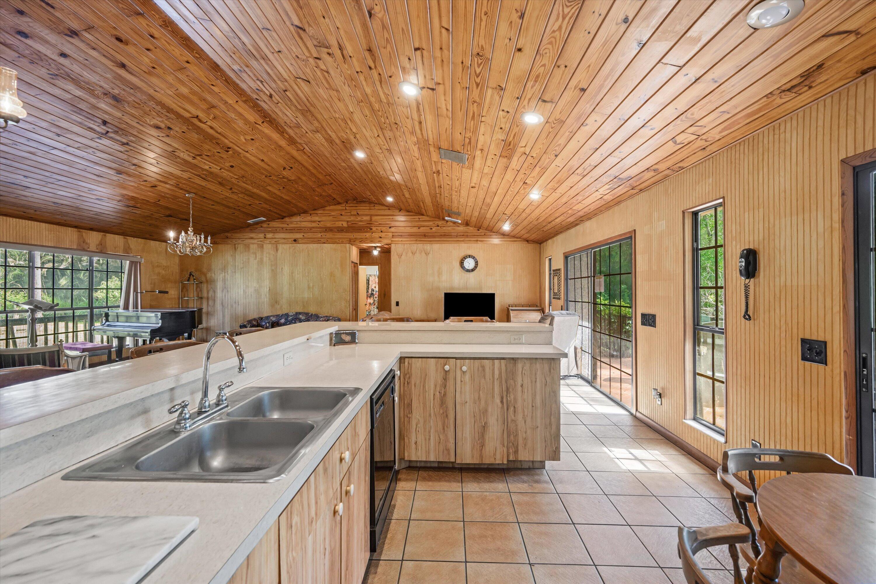1814 A Road Loxahatchee Groves, FL 33470 - Photo 14 of 38 kitchen