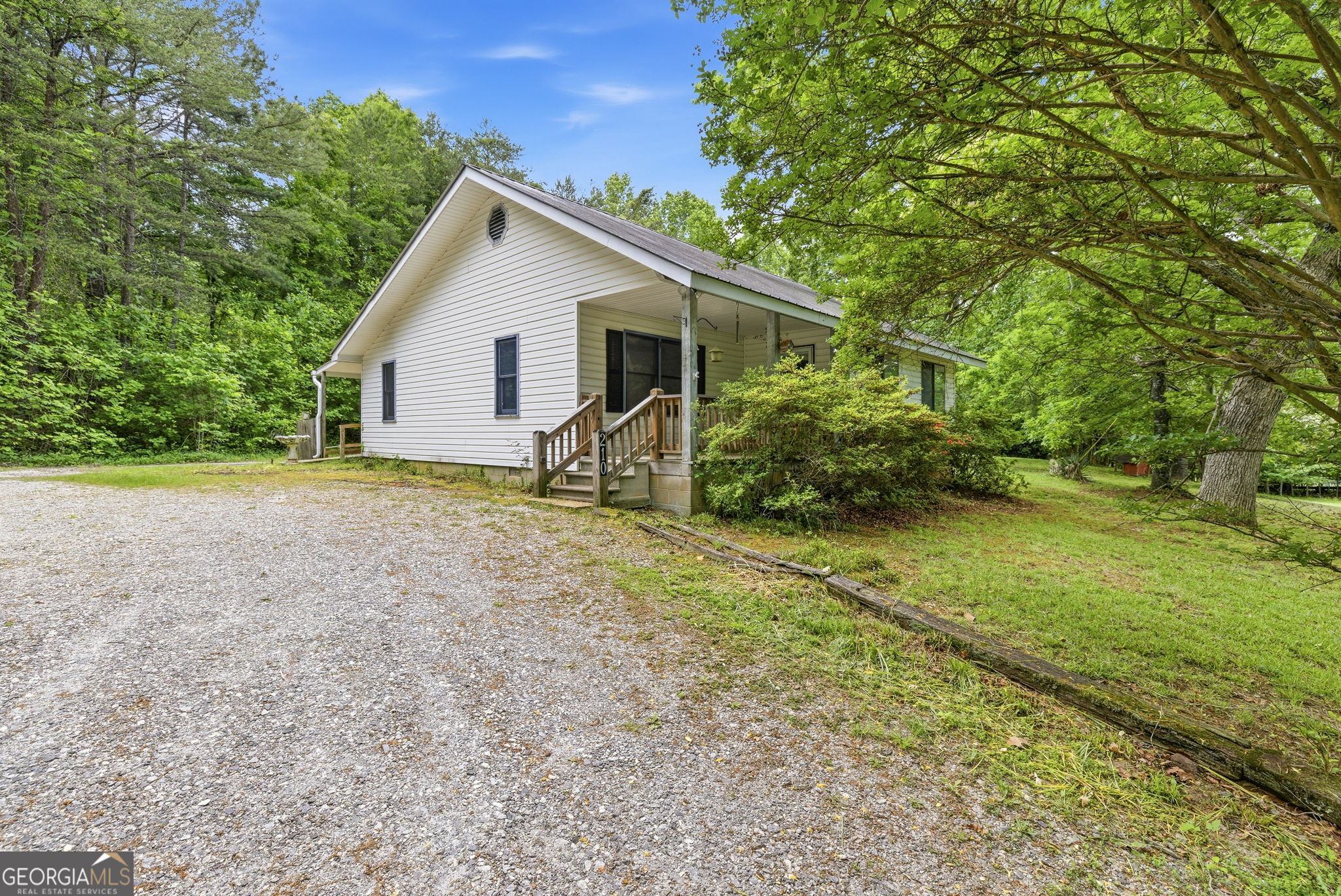 210 Kentucky Street Demorest, GA 30535 - Photo 4 of 30 a view of outdoor space and yard