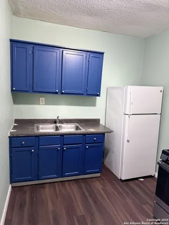 $925 | 1902 Lennon Avenue, Unit 2, San Antonio, TX 78223