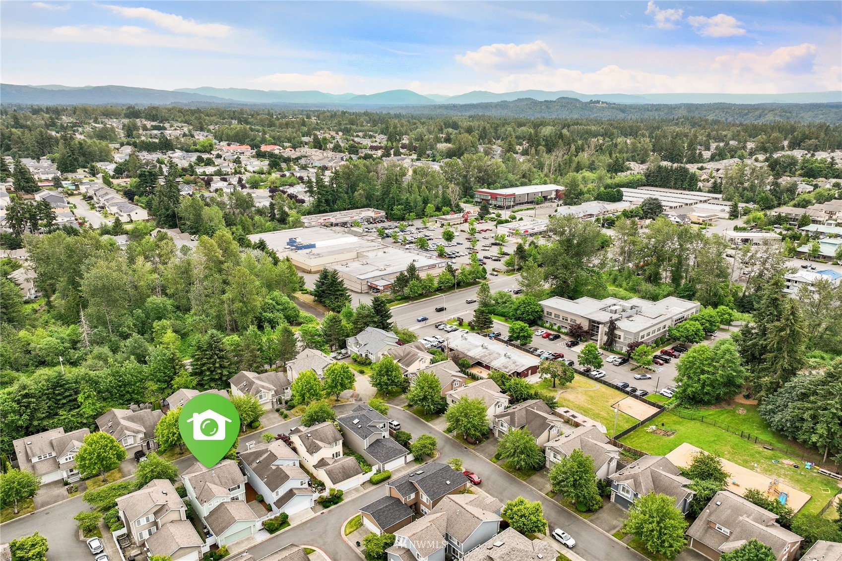 523 Chelan Place Northeast Renton, WA 98059 - Photo 3 of 33 Gallery Image 3