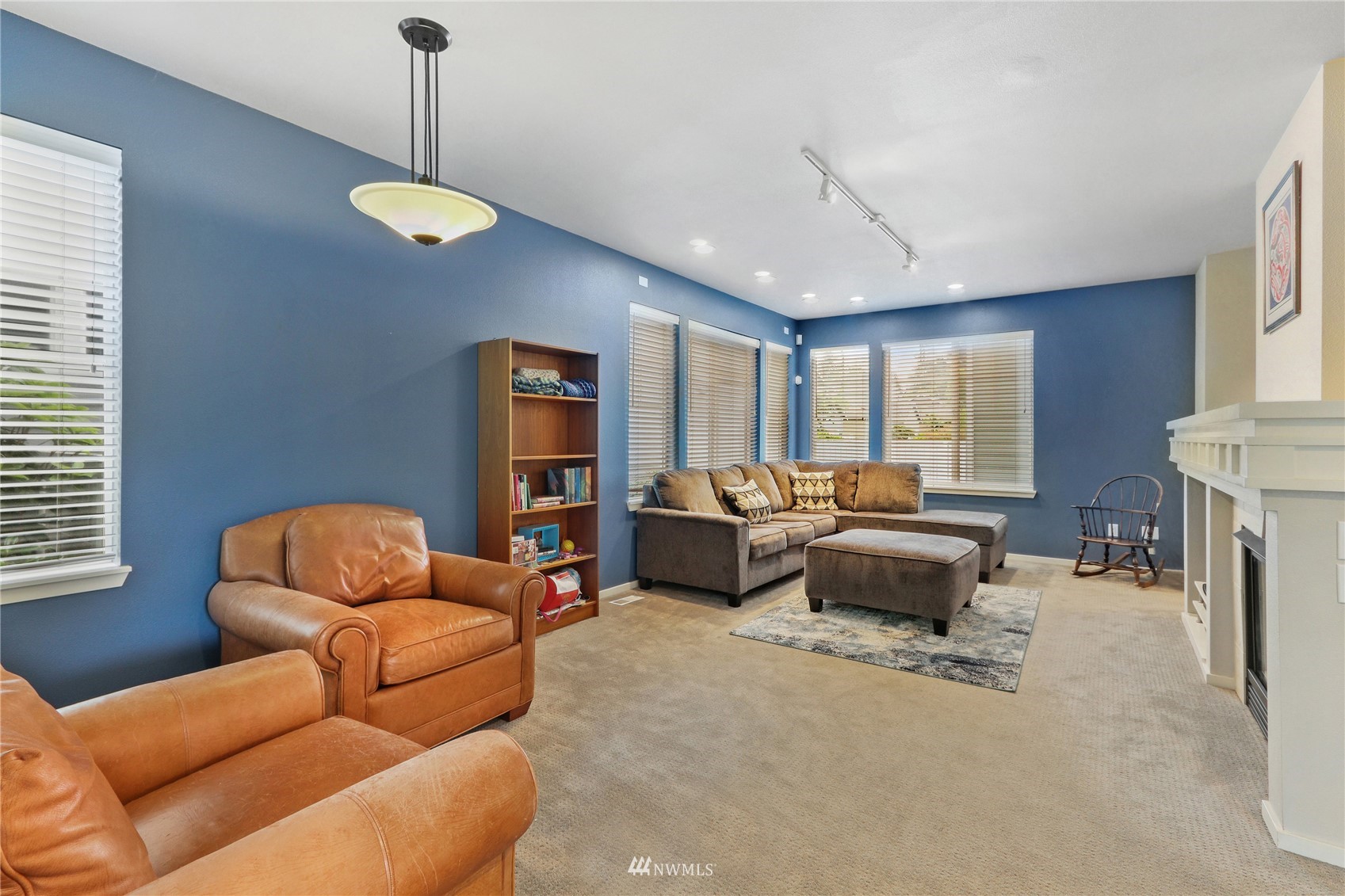 523 Chelan Place Northeast Renton, WA 98059 - Photo 6 of 33 Gallery Image 6
