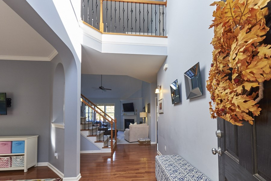 8518 Eden Park Drive Raleigh, NC 27613 - Photo 4 of 25 Ample volume with lots of light in foyer