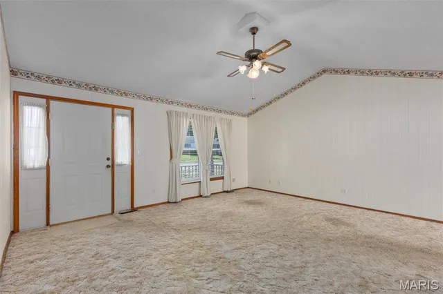 $195,000 | 14 Ridge Drive, Litchfield, IL 62056