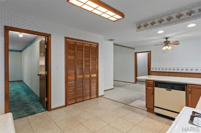 $195,000 | 14 Ridge Drive, Litchfield, IL 62056