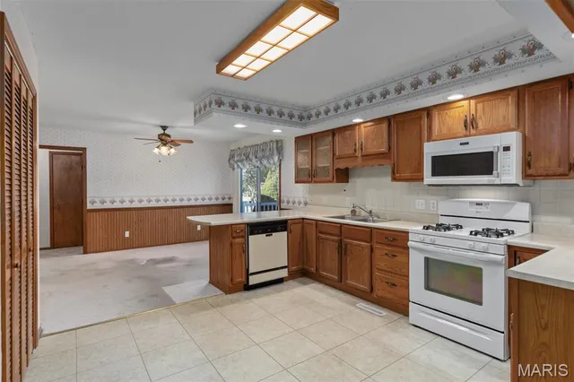 $195,000 | 14 Ridge Drive, Litchfield, IL 62056