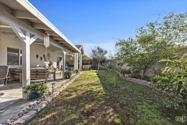 a house view with a garden space