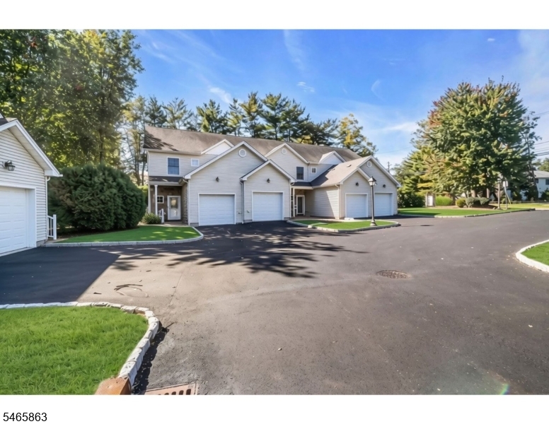 645 Ridgedale Avenue, Unit 4 East Hanover, NJ 07936 - Photo 28 of 36 Gallery Image 28