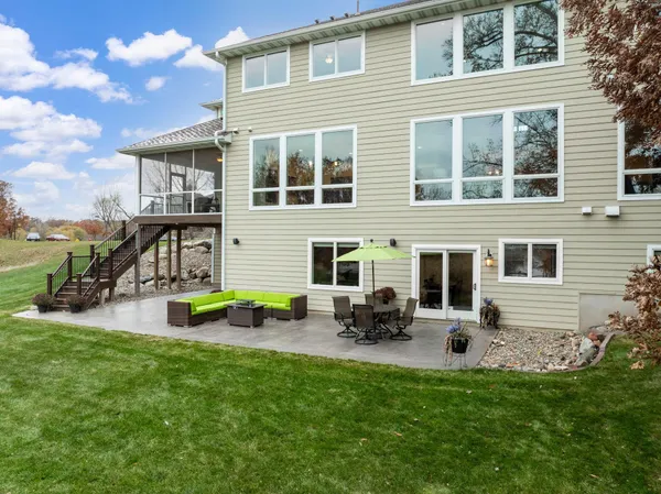 $1,950,000 | 18928 Katrine Court, Lakeville, MN 55044