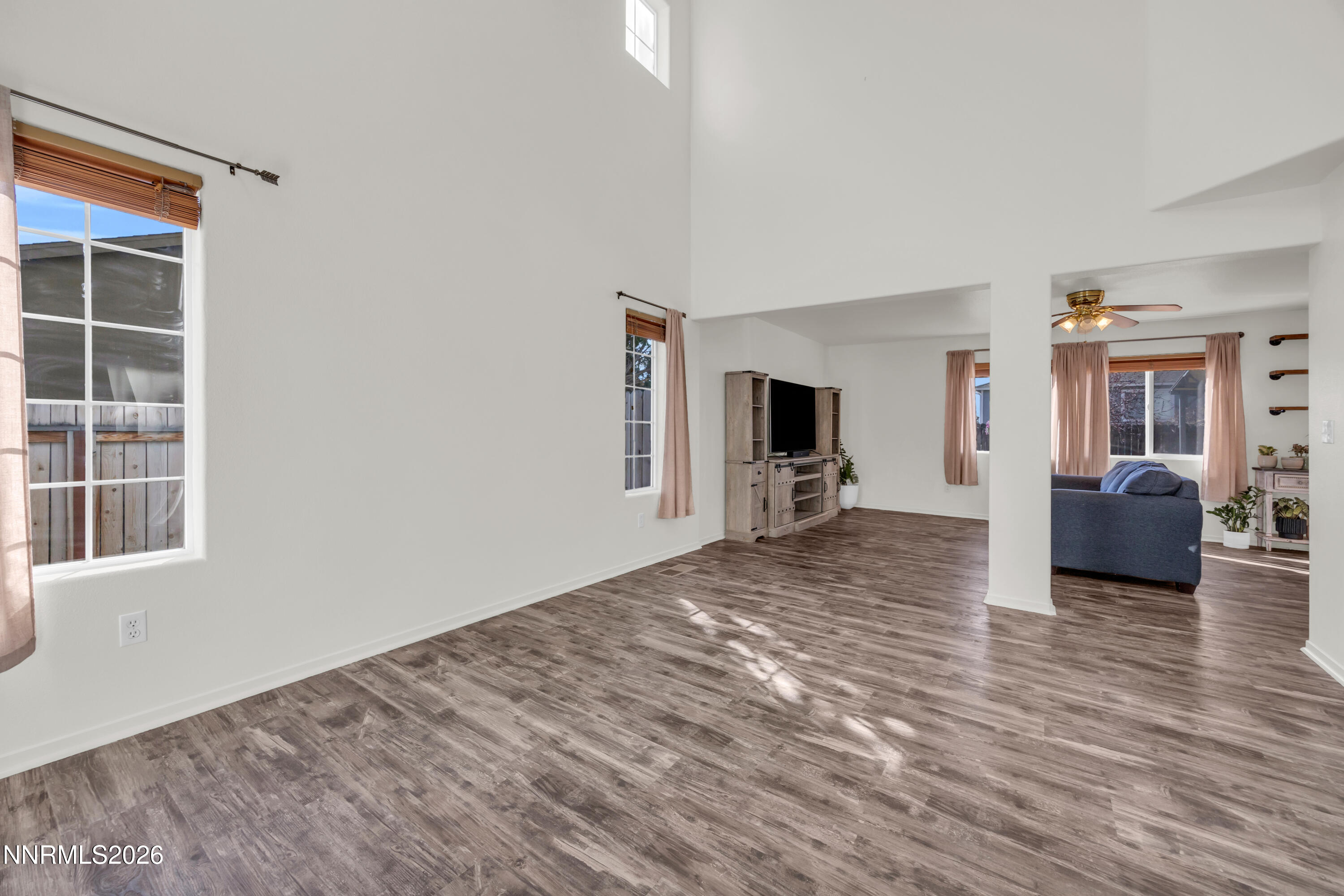 867 Spanish Springs Road Sparks, NV 89434 - Photo 3 of 31 17_img_6781