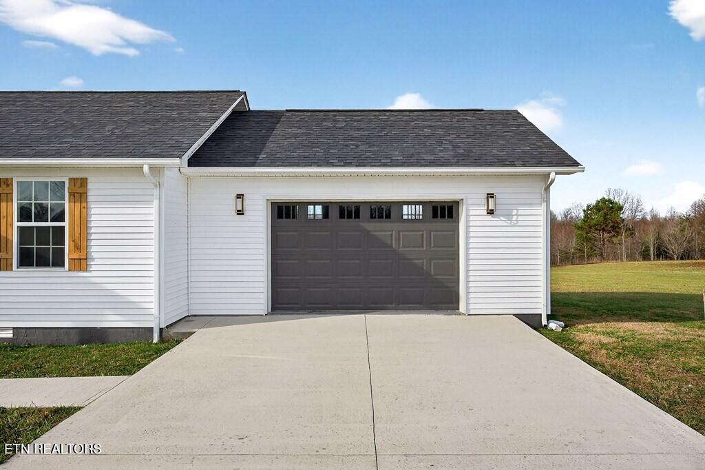 498 Low Gap Road Sparta, TN 38583 - Photo 2 of 39 240775_2