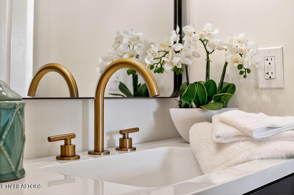 498 Low Gap Road Sparta, TN 38583 - Photo 25 of 39 240775_19