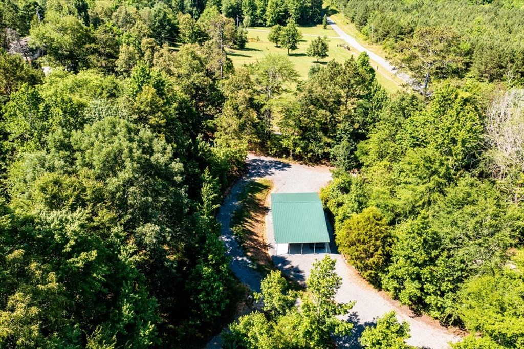 711 Redman Lane Decatur, TN 37322 - Photo 20 of 33 a bird view of a house in a forest