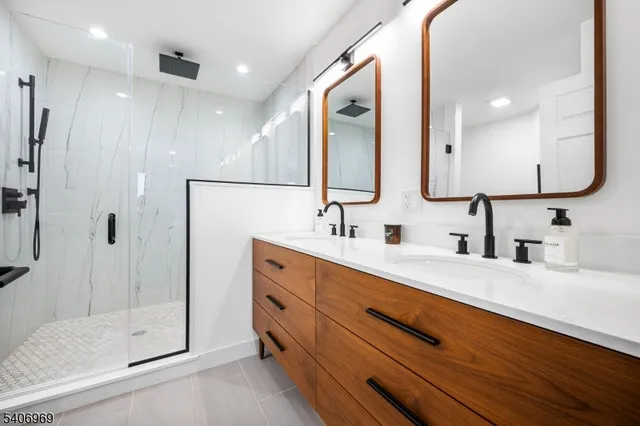 $595,000 | 31 Angela Way, Berkeley Heights, NJ 07922