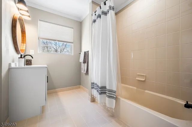 $595,000 | 31 Angela Way, Berkeley Heights, NJ 07922