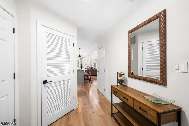 $595,000 | 31 Angela Way, Berkeley Heights, NJ 07922