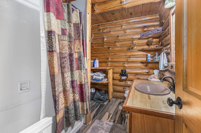 $945,000 | 15778 Peters Farm Road, Irons, MI 49644