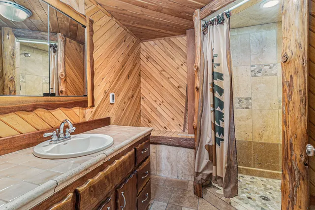 $945,000 | 15778 Peters Farm Road, Irons, MI 49644