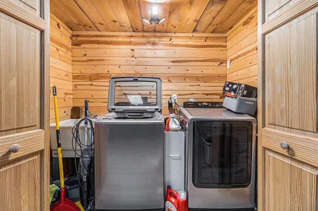 $945,000 | 15778 Peters Farm Road, Irons, MI 49644