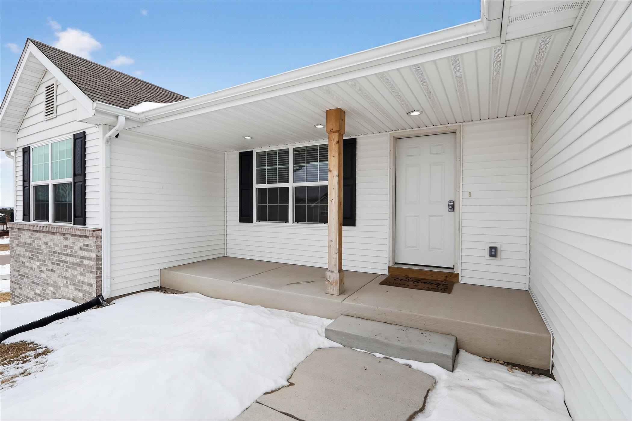 3709 Prairie Falcon Pass Beloit, WI 53511 - Photo 7 of 54