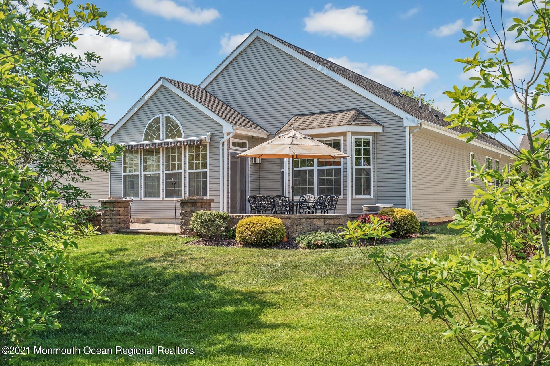 28 Hartack Road Manalapan, NJ 07726 - Photo 12 of 81 040-383685-210521-00662-121_10225622