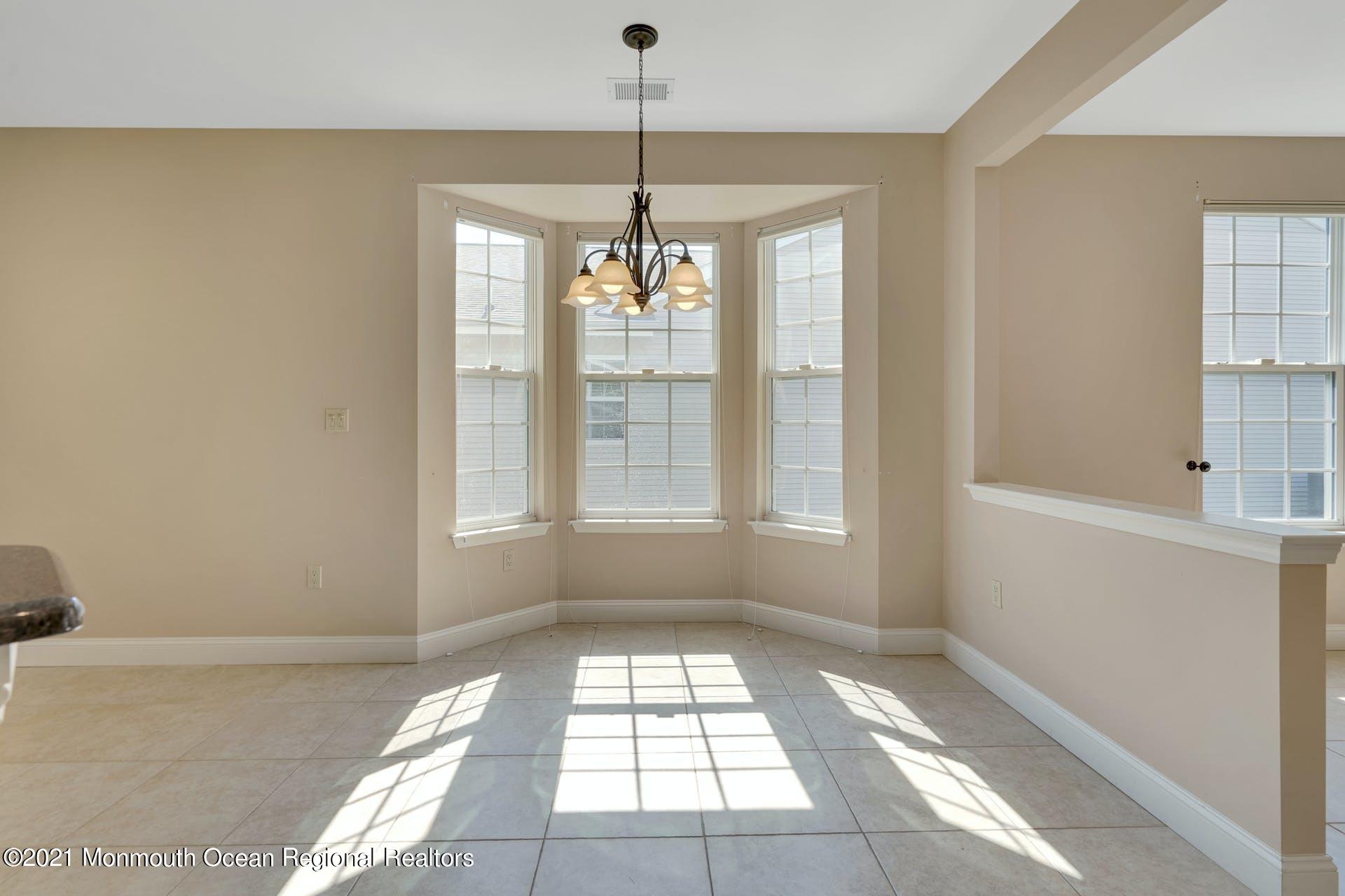 28 Hartack Road Manalapan, NJ 07726 - Photo 36 of 81 011-383685-210521-00601-84_10225604