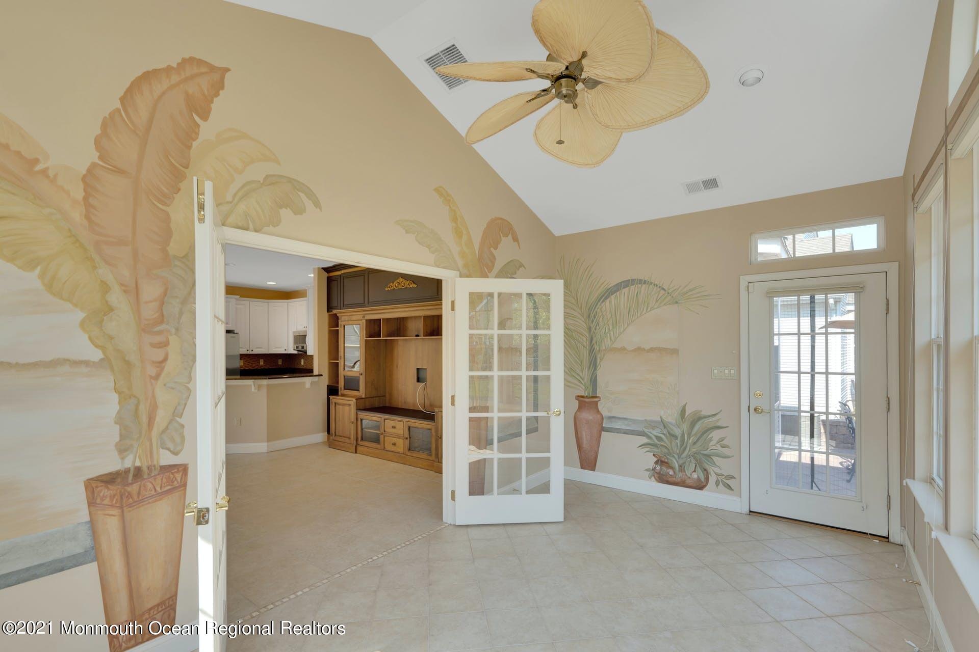 28 Hartack Road Manalapan, NJ 07726 - Photo 40 of 81 037-383685-210521-00643-108_10225617