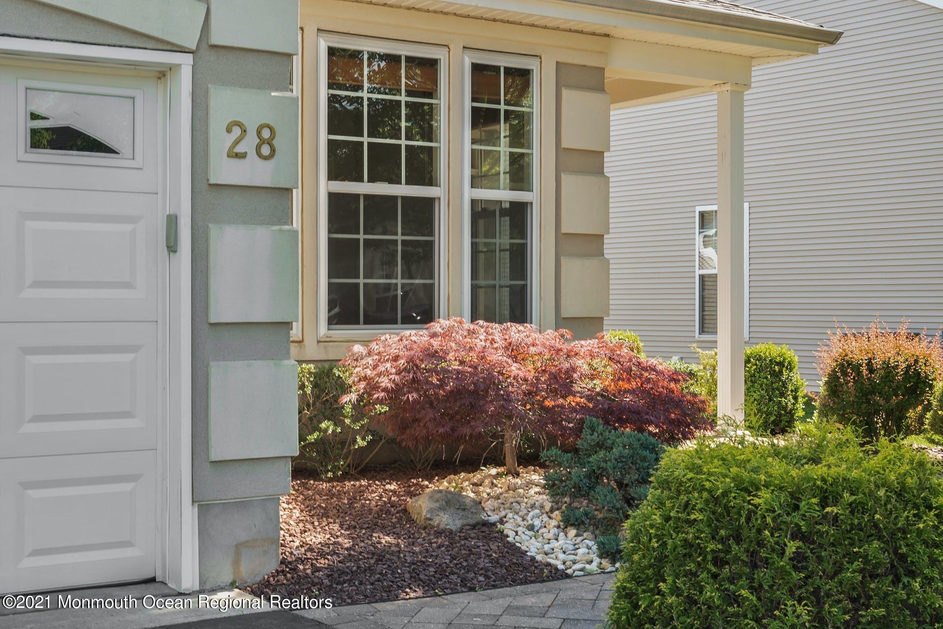 28 Hartack Road Manalapan, NJ 07726 - Photo 76 of 81 046-383685-210521-00488-8_10225542