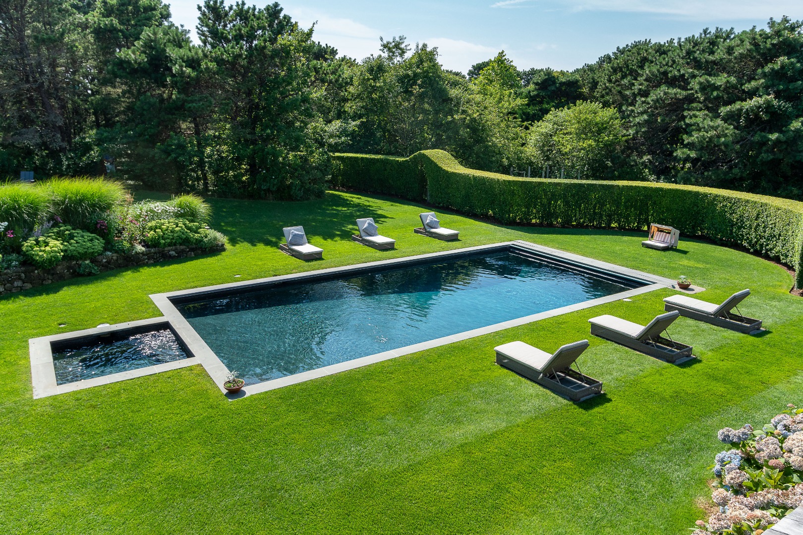 12 Wannacomet Road Nantucket, MA 02554 - Photo 6 of 50 Gallery Image 6
