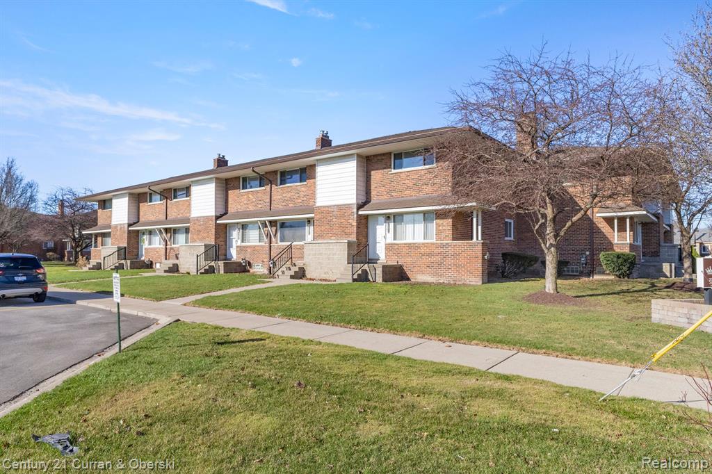 10029 Middlebelt Road Livonia, MI 48150 - Photo 4 of 37