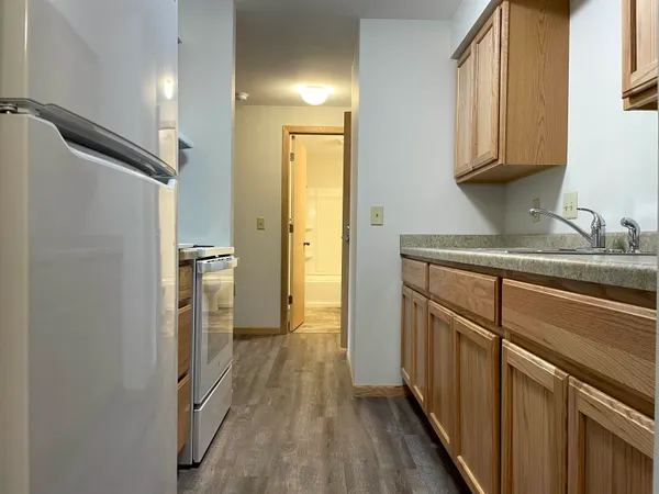 $1,200 | 2118 Red Arrow Trail, Fitchburg, WI 53711