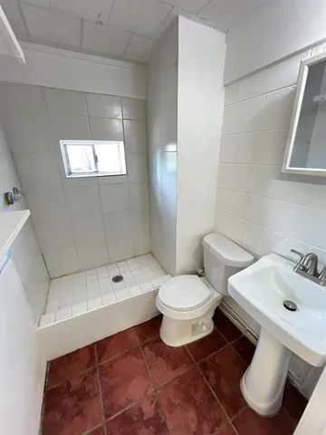 $2,150 | 923 North 9th Street, Midlothian, TX 76065