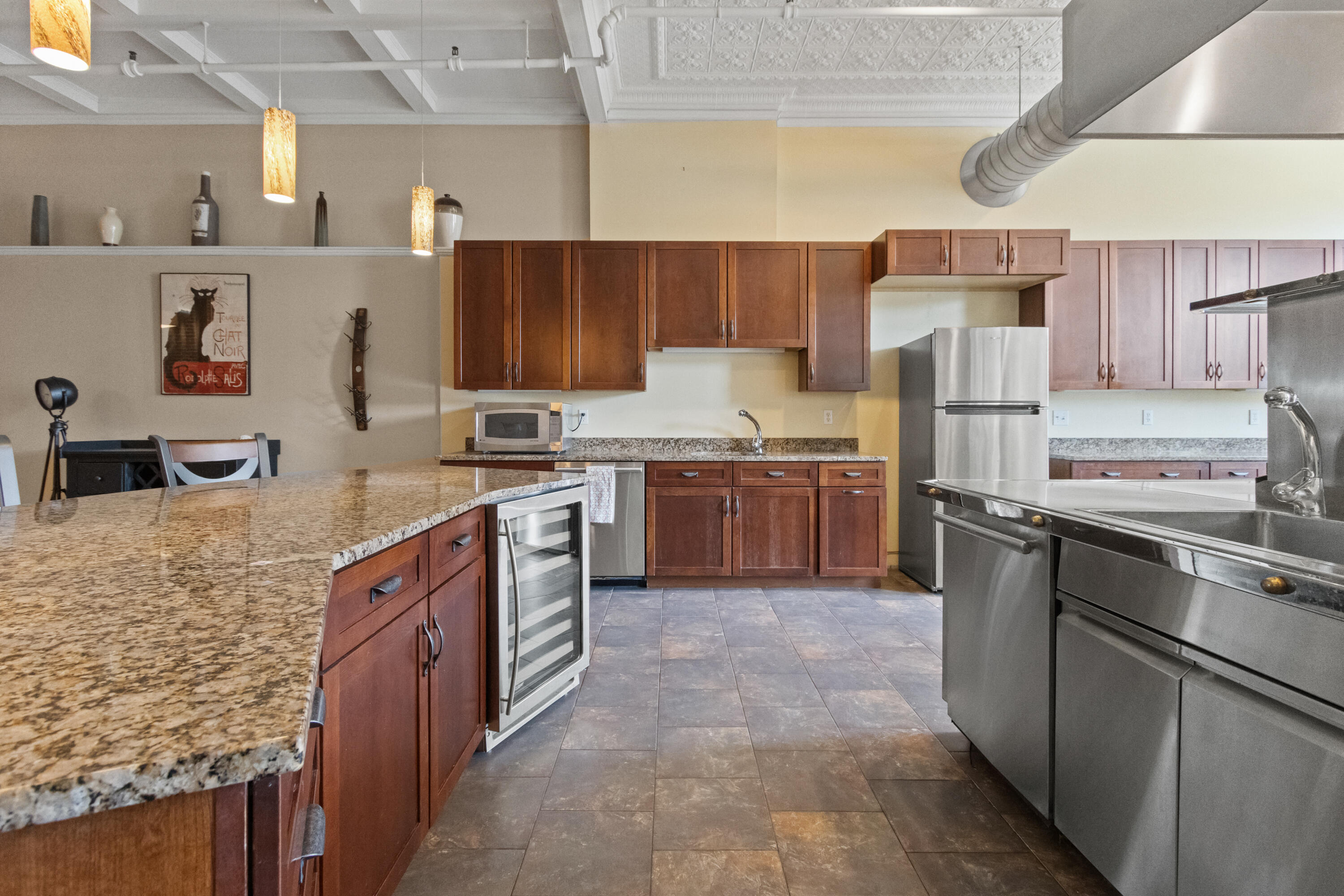 49 Lisbon Street, Unit 2 Lewiston, ME 04240 - Photo 10 of 61 20260409KH-71026