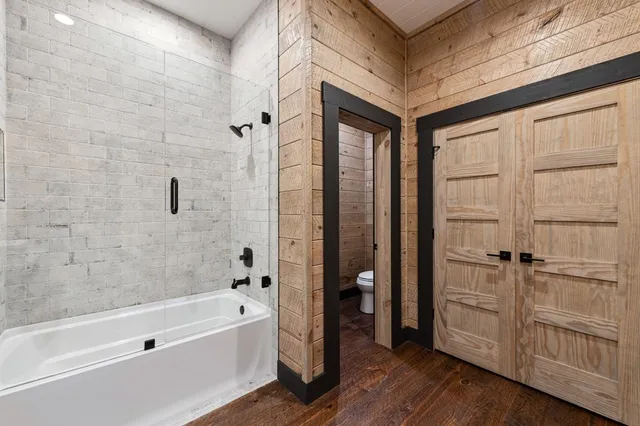 $1,199,900 | 395 Pontoosuc Drive, Mineral Bluff, GA 30559