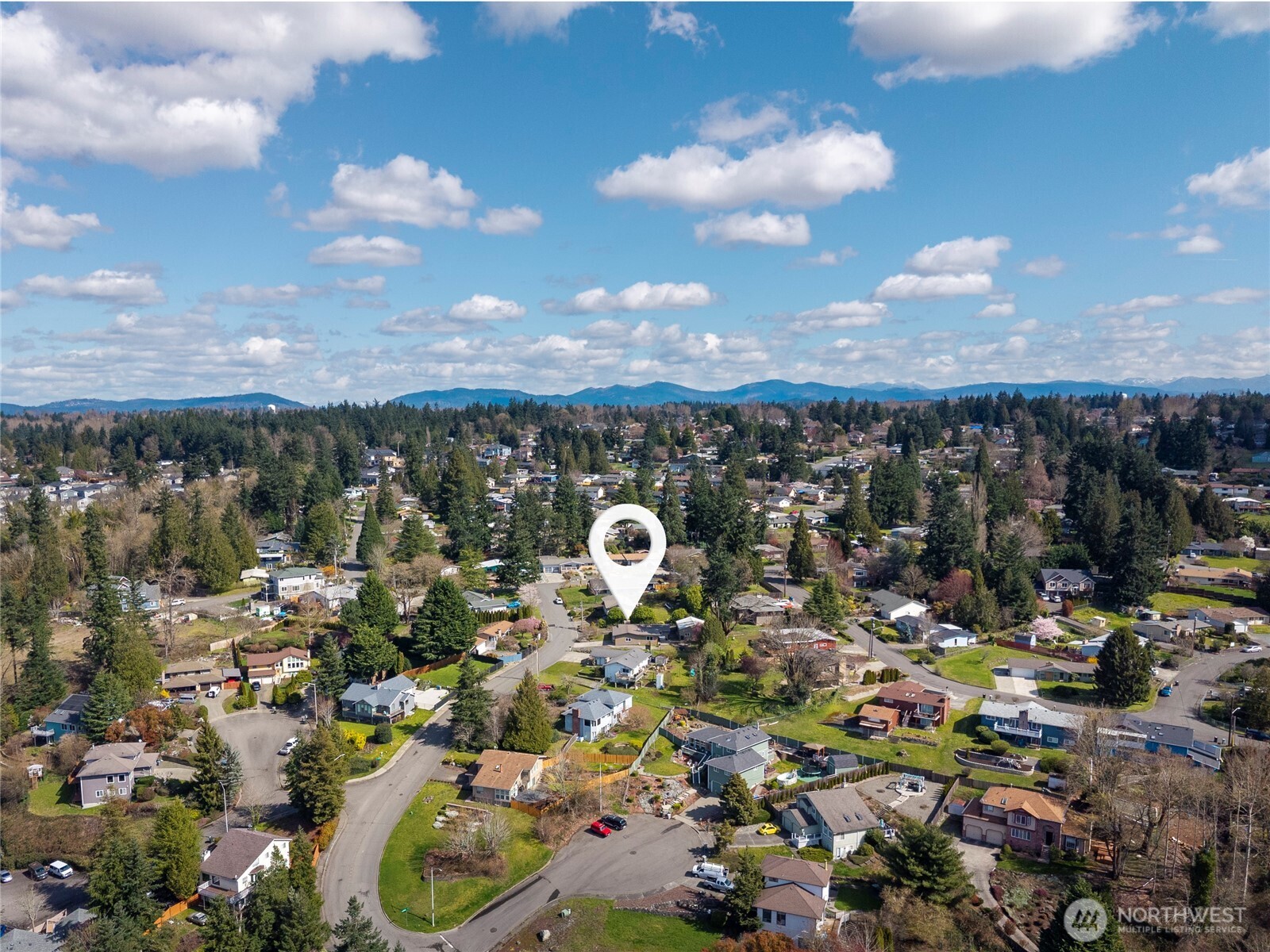 9537 South 213th Street Kent, WA 98031 - Photo 29 of 31 a view of a city